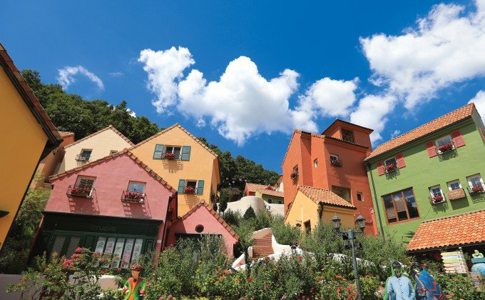 l022-gapyeong-petite-france 02