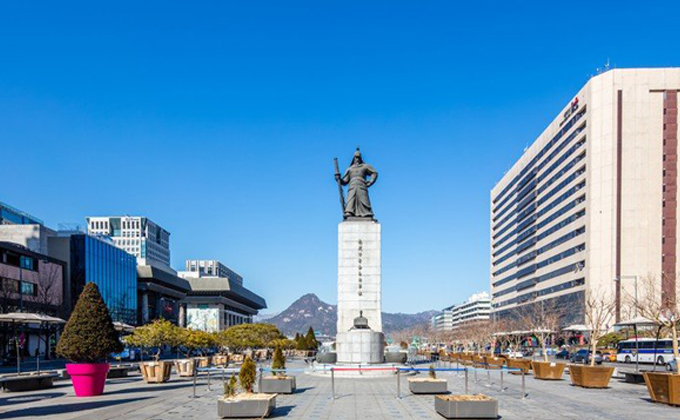 l042-seoul-gwanghwamun-square 02
