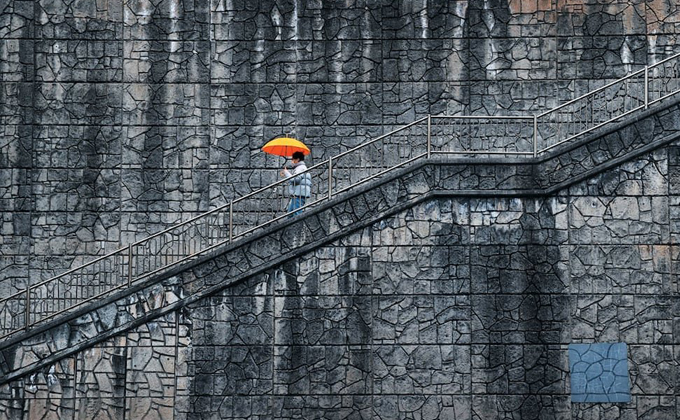 l051-seoul-jahamun-tunnel-stairs 01