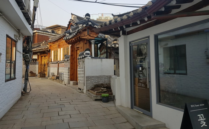 l059-seoul-seochon-artists-alley 01