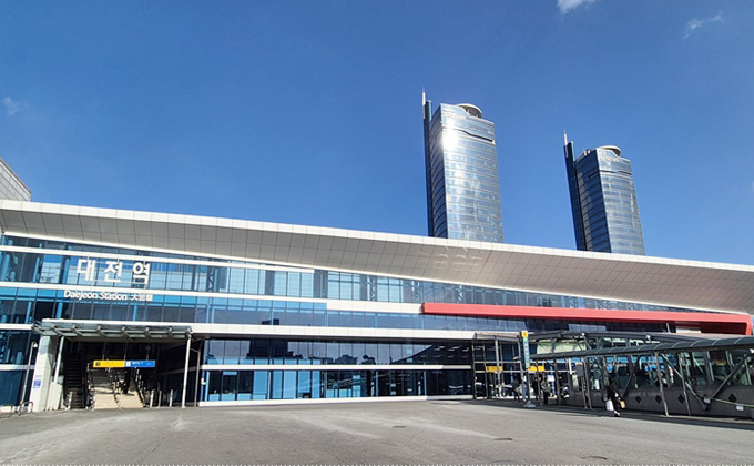 l073-daejeon-station-plaza 01