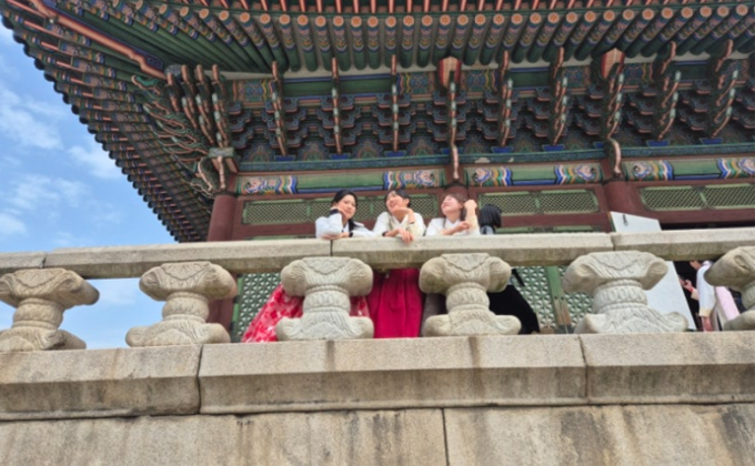 l078-seoul-hanbok-rental-near-gyeongbokgung 01